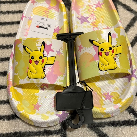 NWT Pokemon Pikachu Women’s  Slide Sandals - Yellow and Pink size 7 - Picture 2 of 4